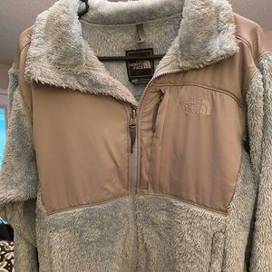 Medium north face jacket coat